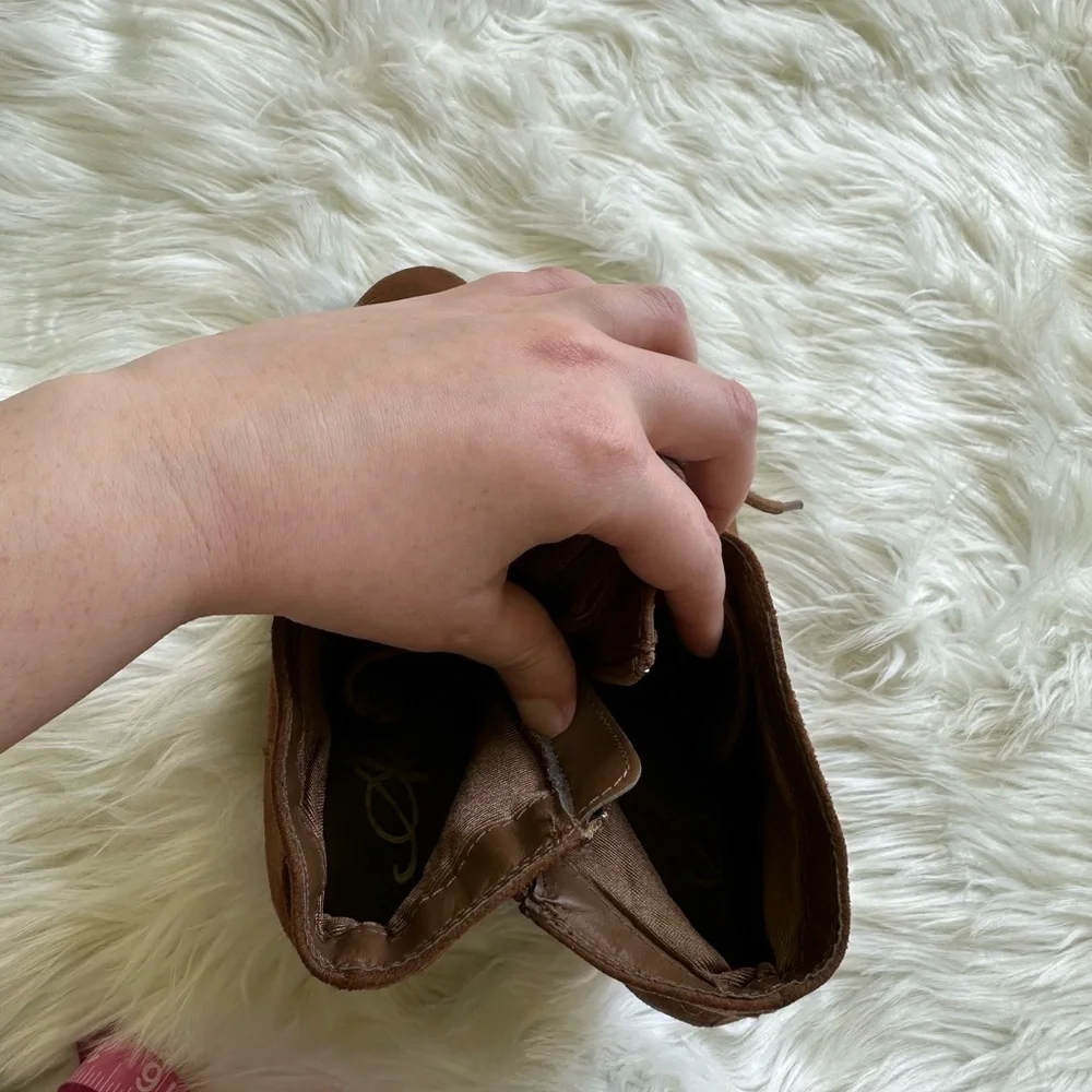 American Rag size 8 faux suede tan wedge heel booties cute